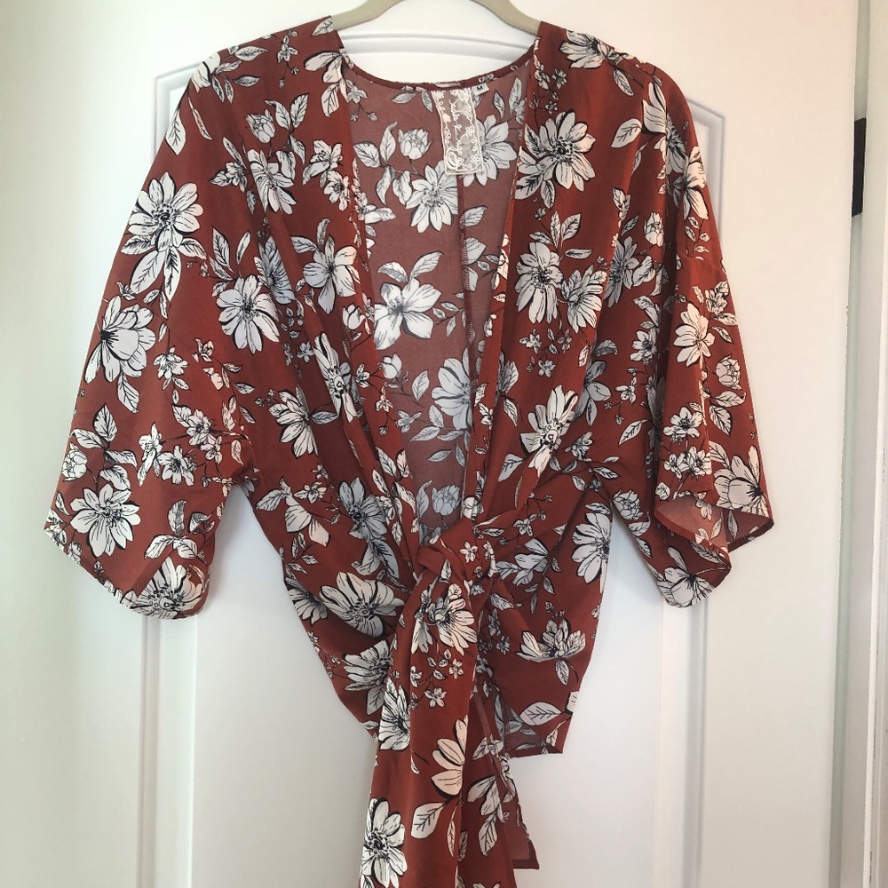 Pretty Wrap / Coverup
